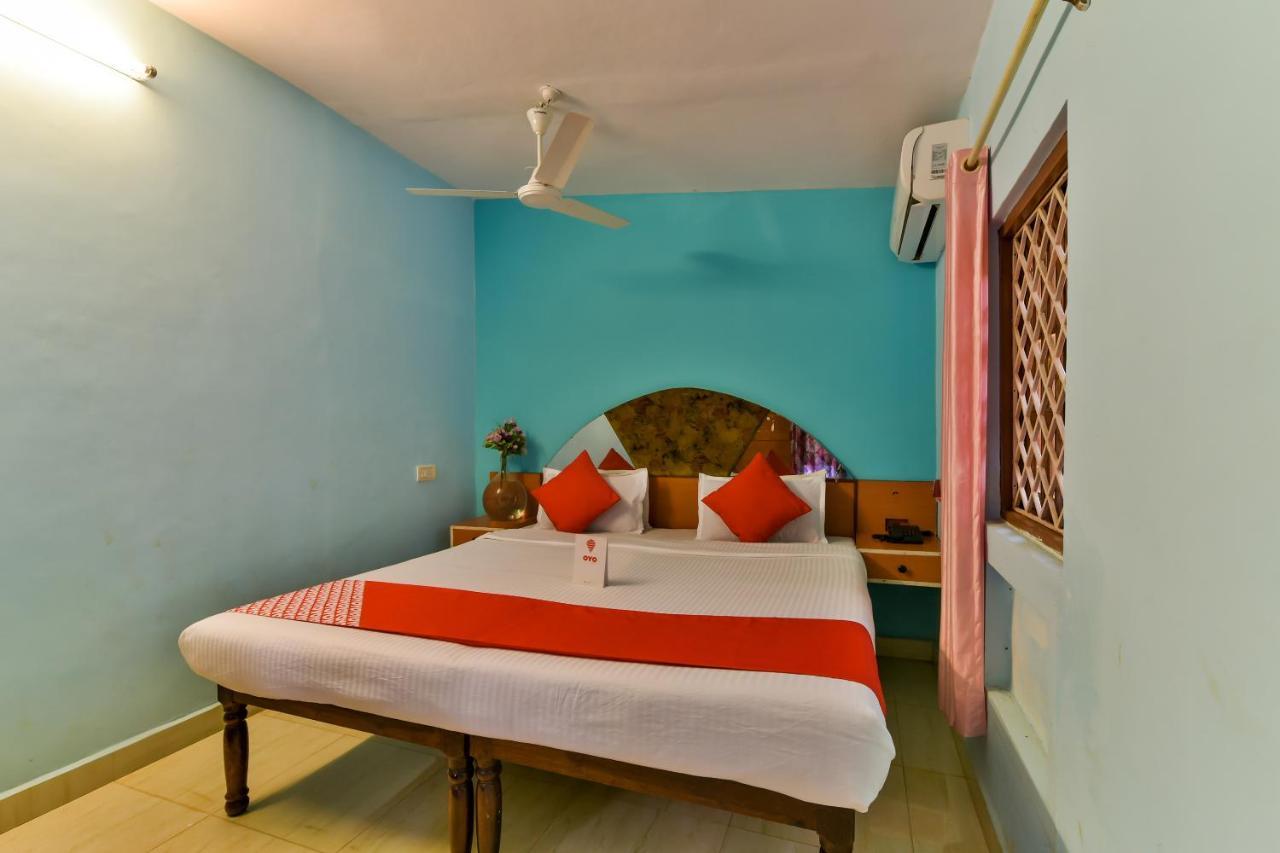 Oyo 2440 Palm Grove Hotel วากาตอร์ ภายนอก รูปภาพ